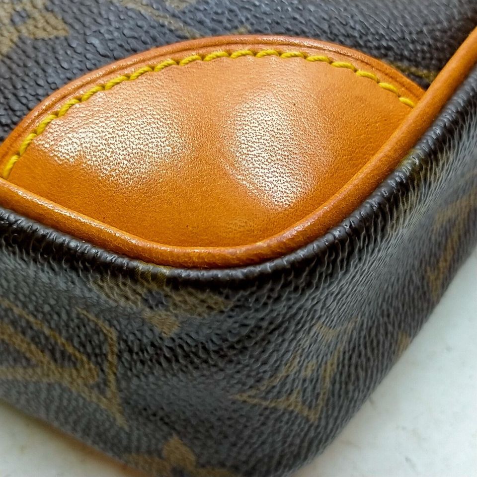 Louis Vuitton Danube Pochette monogram in Durbach