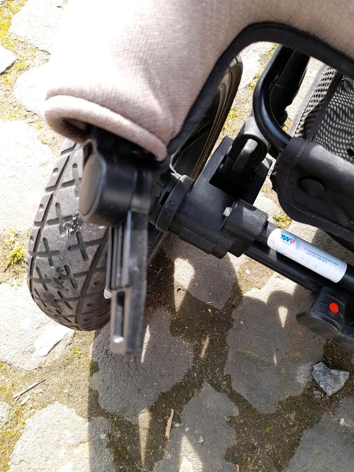 Kinderwagen 2in1 in Ronneburg Hess