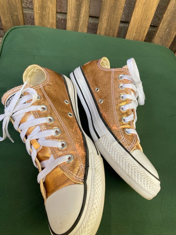 CONVERSE-CHUCKS-ALL STAR- Gr. 39,5 in Willich