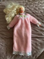 Sammelwürdige Bed-Time Bedtime Barbie weicher Körper 80/90 Jahre Hessen - Büdingen Vorschau