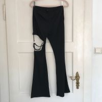 Schwarze Schlag Hose mit cut outs von Shein Nordrhein-Westfalen - Detmold Vorschau