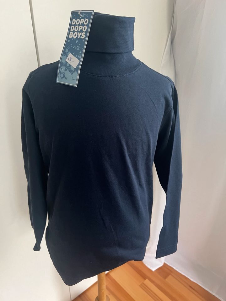 Pullover  und weitere Kleidung Jungen Gr. 110/116 in Hann. Münden