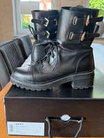 DKNY Boots schwarz 42,5 gebraucht Niedersachsen - Vechta Vorschau