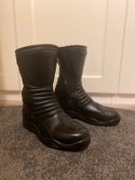 Gepflegte Motorrad Stiefel Gr. 37 Damen schwarz Hamburg - Wandsbek Vorschau