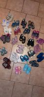 25 Paar Paket 19 20 21 22 23 sandalen hausschuhe leder kind baby Schleswig-Holstein - Böklund Vorschau