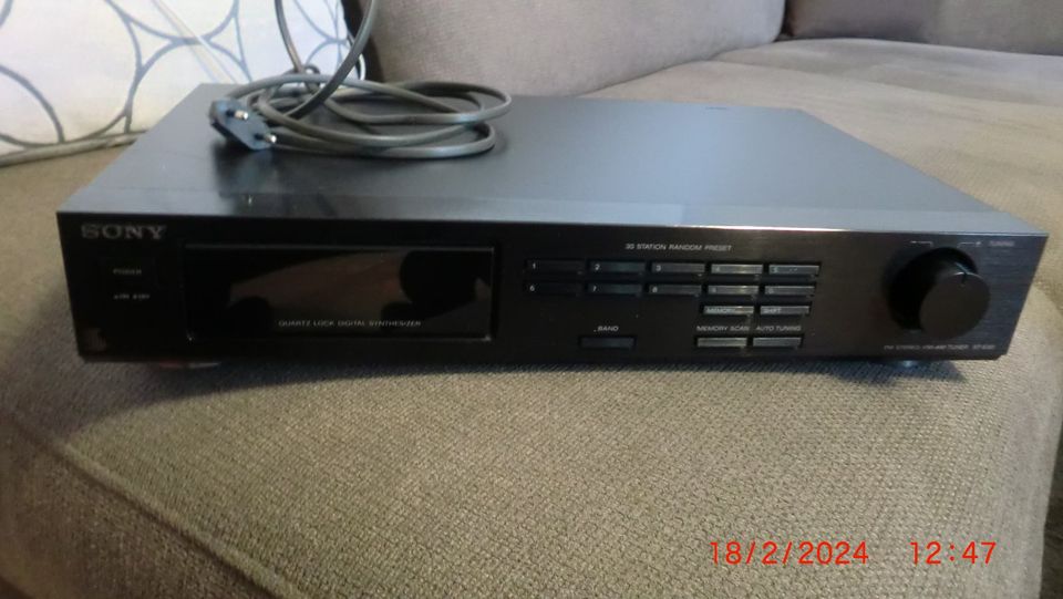 1 Sony Stereo Tuner ST-S101, gebraucht in Düsseldorf