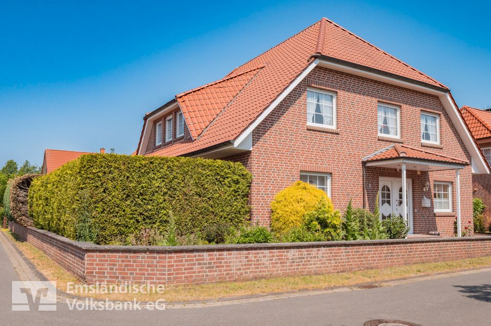 1-2 Familienhaus in ruhiger und zentraler Lage mit erheblicher Ausbaumöglichkeit in Meppen-Kuhweide in Meppen