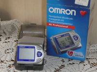 Omron Handgelenk-Blutdruckmessgerät OMRON R5 Professional Nordrhein-Westfalen - Blomberg Vorschau