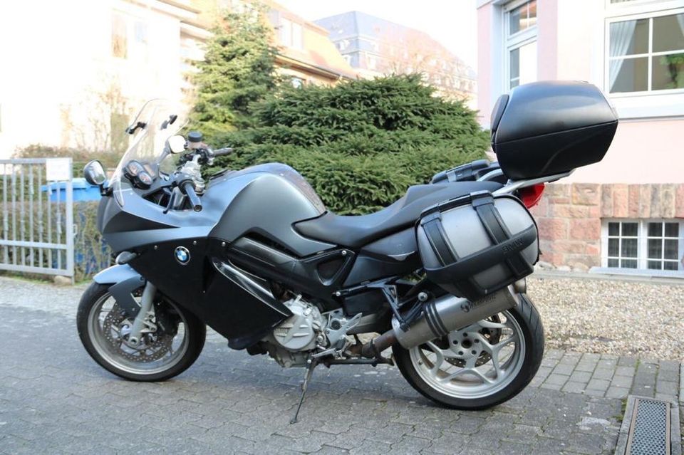 Top gepflegtes Motorrad BMW F800 ST zu verkaufen in Mainz