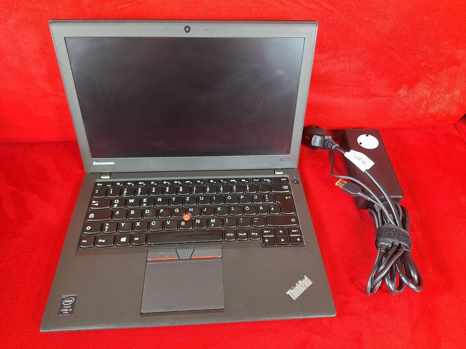 Notebook Lenovo ThinkPad X250,12,5" Core i5 2,30, 8 GB RAM, SSD in Berlin