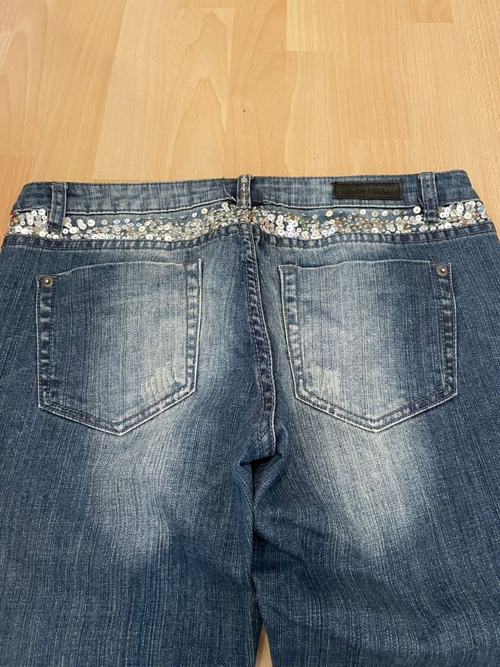 Amisu Jeans mit Pailletten Gr. 42/30 blau in Bruckberg bei Landshut