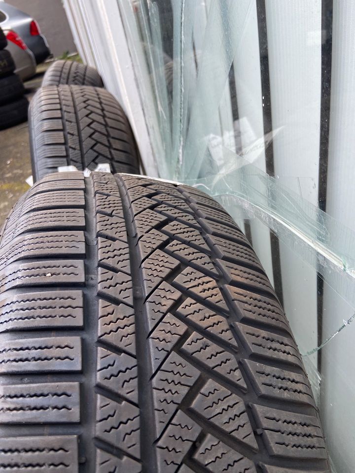 Original Alufelgen Audi Q5 FY Winterräder 235/65R17 Conti. TOP!!! in Hanau