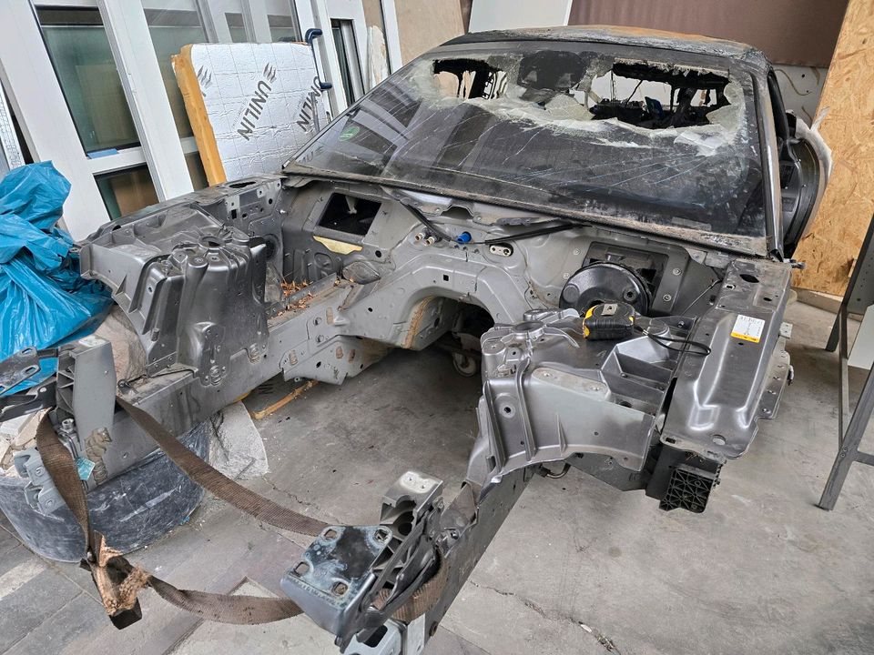                     Jaguar F-Type Cabrio Karosserie Brandschaden
