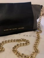 Marc Jacobs Tasche Clutch Leder mit Goldkette Nordrhein-Westfalen - Stolberg (Rhld) Vorschau