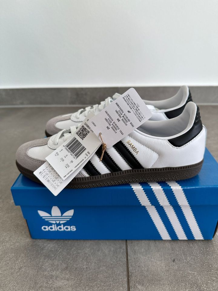 Adidas Samba White EU 38 / US 5 1/2 B75806 in Saarlouis