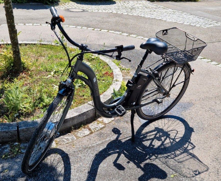E-bike Damenfahrrad Prophete Genieiesser 28 Zoll Top Zustand in Leonberg
