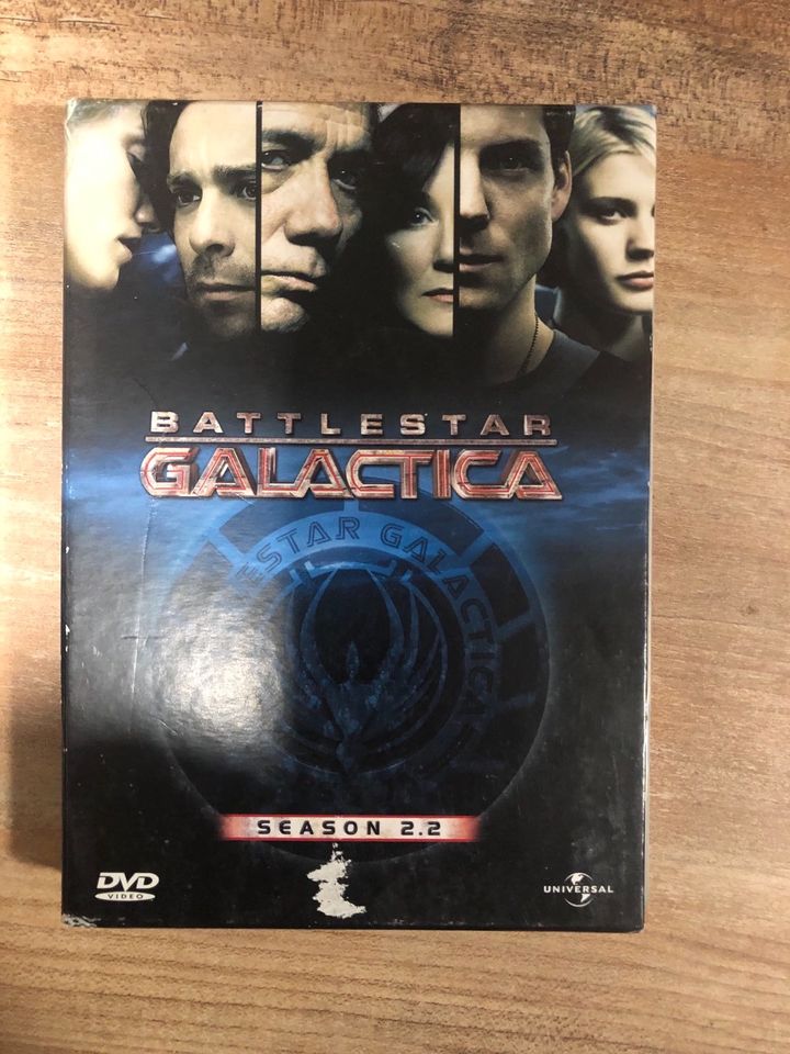 Battlestar Galactica - DVD Box Season  2.2 in Moos