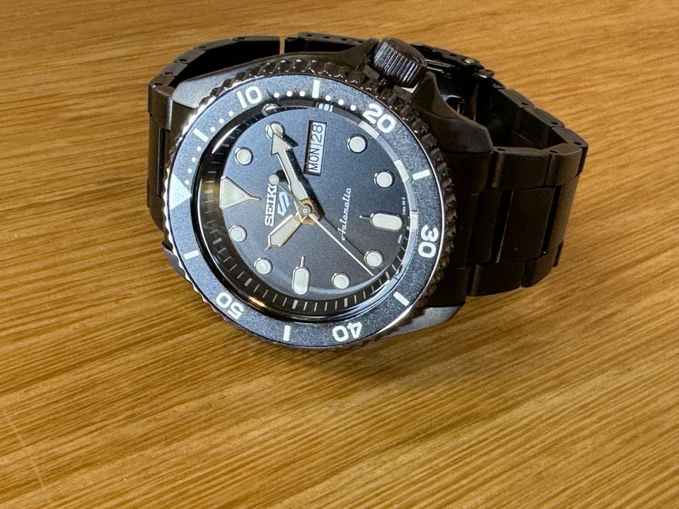 SEIKO 5 Sports -Automatic - Carbon-Titan Beschichtung - NEU in Ravensburg