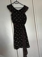 Sommer kleid mit Blumen Muser Niedersachsen - Lengede Vorschau