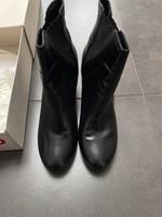Stiefeletten von Esprit Größe 41 Saarbrücken-Mitte - Alt-Saarbrücken Vorschau