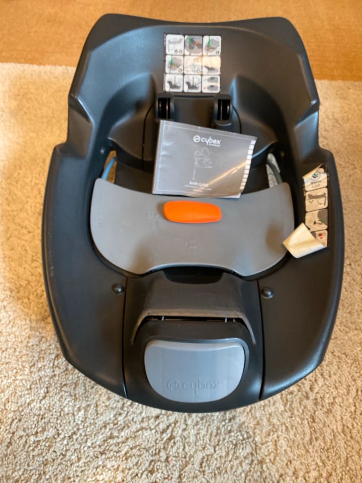 Cybex Base Q Fix Isofix Bodenplatte für Cybex Babyschale in Frankfurt am Main