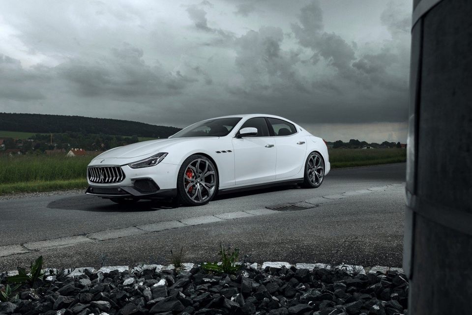 Novitec Maserati Ghibli Carbon Seitenschweller Schweller M600305 in Schwäbisch Hall