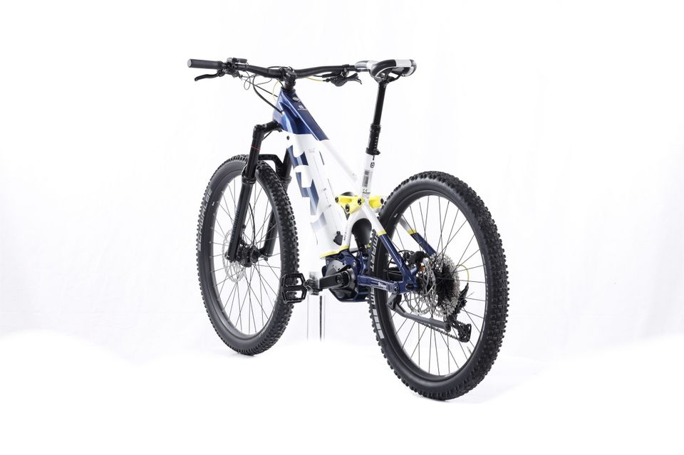 Husqvarna Mountain Cross 5 - 2021 - 44 cm (M) | nur 1076 km | Shimano Steps EP8 (85 Nm) 630 Wh | UVP 4.999 € | 1 Jahr Garantie | E Bike Fully E-Mountainbike in Ottobrunn