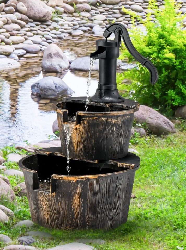 Dekobrunnen Gartenbrunnen Holz Brunnen Wasserpumpe Blumenkübel in Bebra