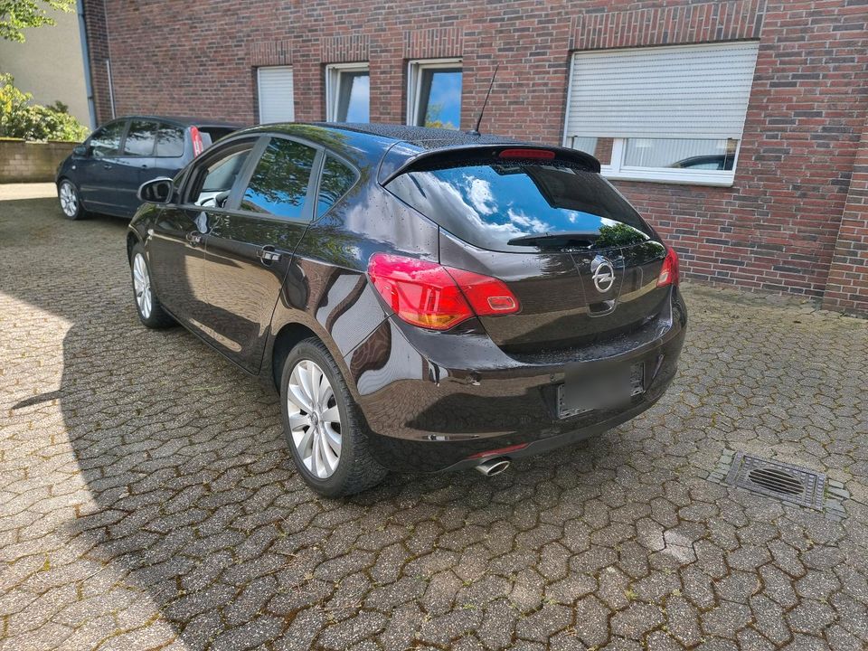 Opel Astra J 1.4 Turbo in Kaarst