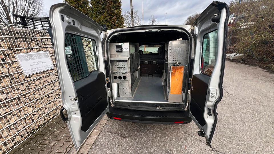 Opel Combo 1.3 CTDi Transporter, Alu-Werkstattschränke, Kasten in Hagen