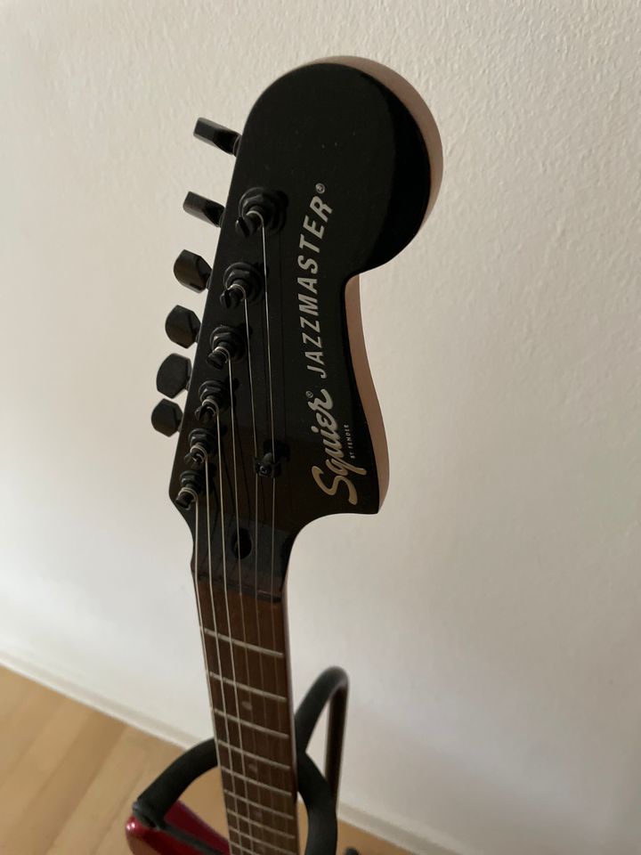 Squier Contemporary Active Jazzmaster HH in Berlin