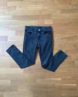 H&M Jeans grau Skinny fit Gr 146 TOP Nordrhein-Westfalen - Krefeld Vorschau