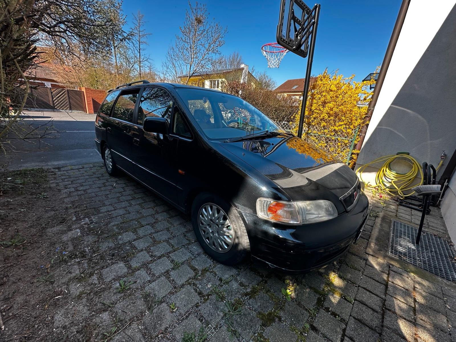 Abbildung des Autos Honda Shuttle 6 Sitzer