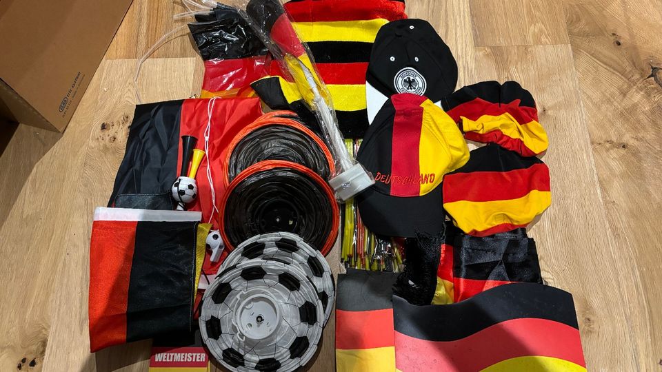 EM Fussball WM Deutschland Europa 2024 Fan Set in Leipzig