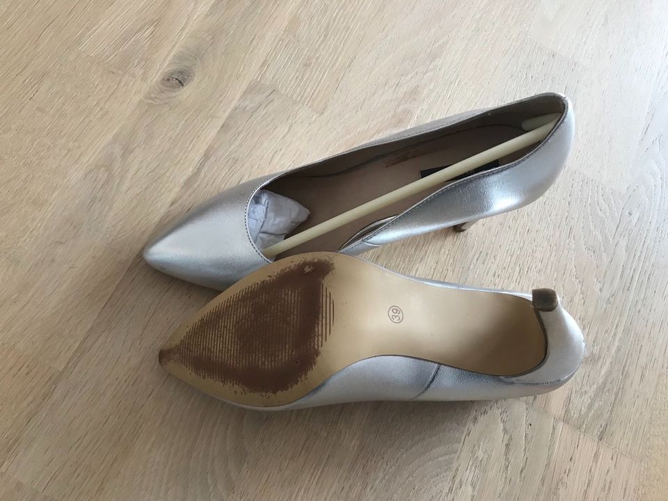 High Heels, silber, 39, Kiomi in Bayern - Regensburg | eBay Kleinanzeigen  ist jetzt Kleinanzeigen