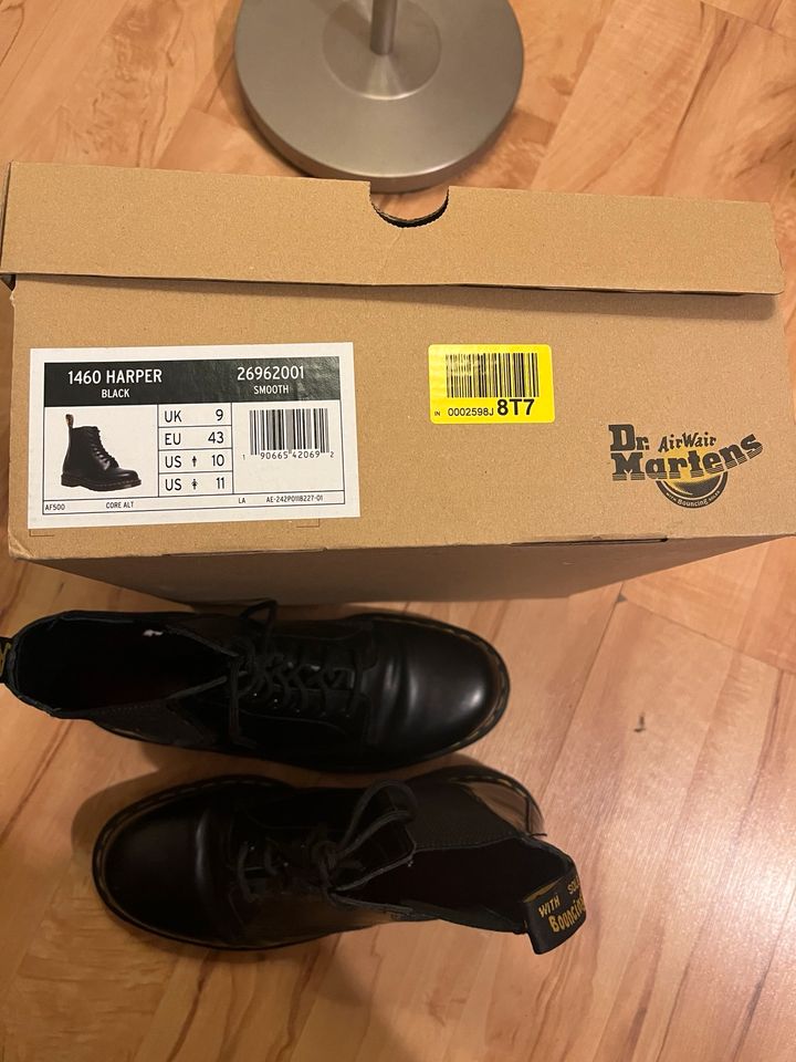 Dr Martens 1460 Harper Black mit OVP in Berlin