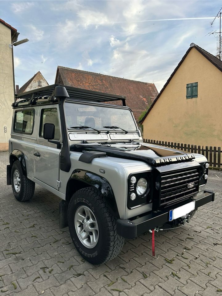 Landrover Defender 90 Td5 in Nürnberg (Mittelfr)