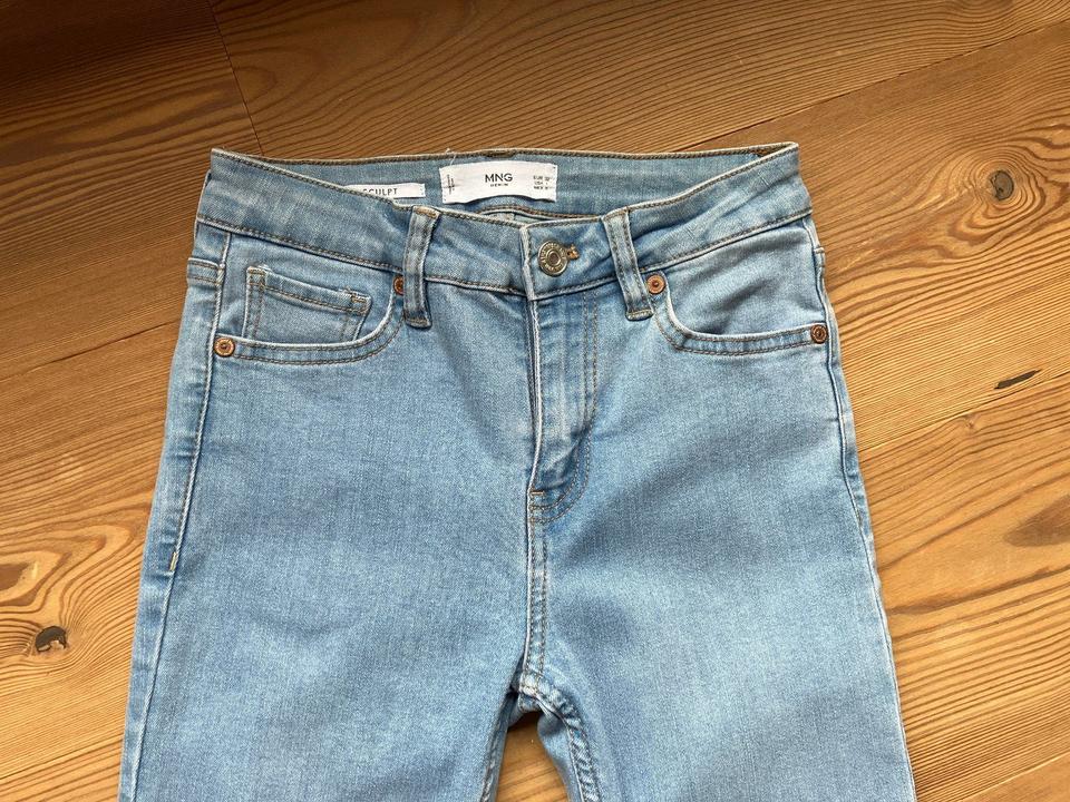 Sculpt Skinny-Jeans mit mittlerer Bundhöhe in Gr.32/XXS in Titting
