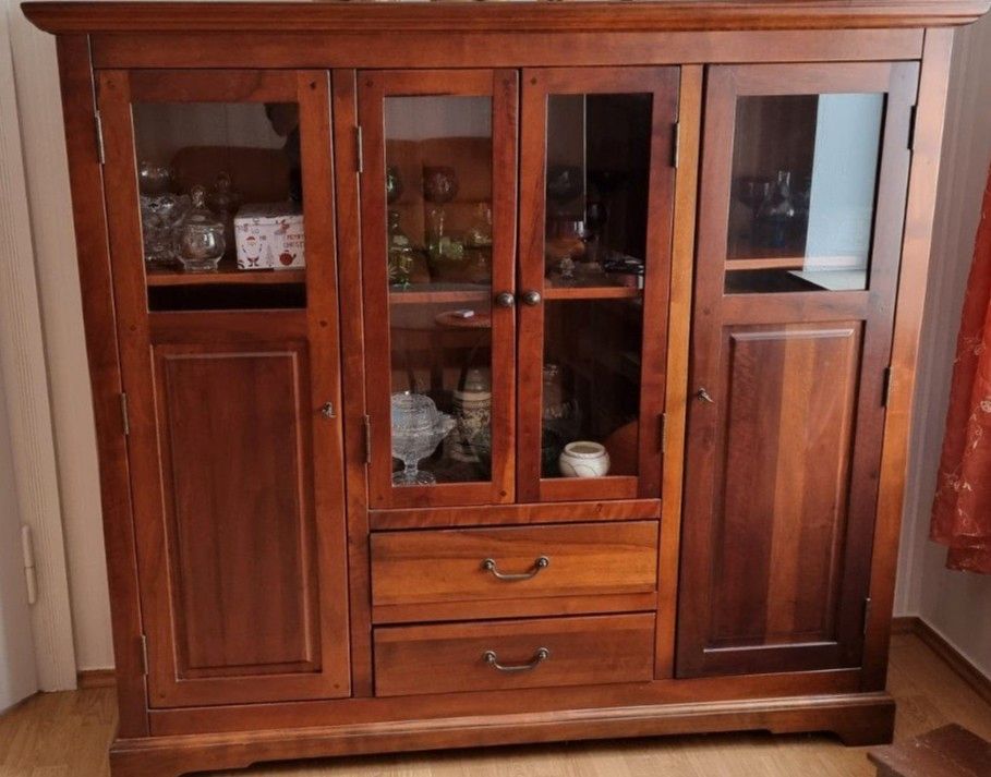 Vitrinen Sideboard Vollholz Kirsche Holz Kommode in Jänschwalde Ost