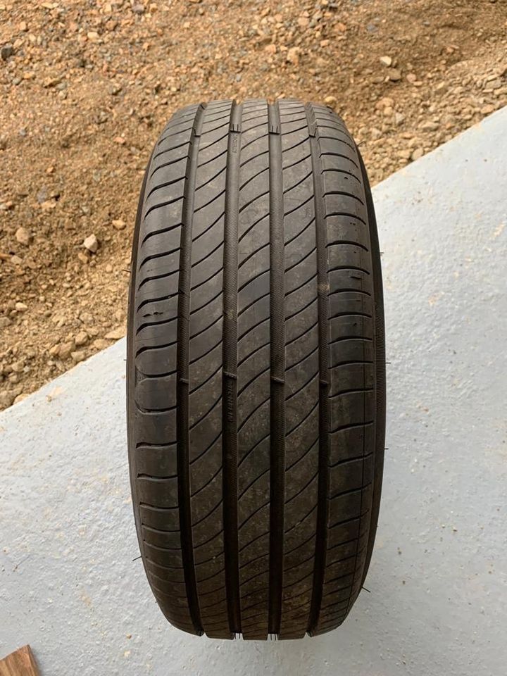 Reifen von Michelin 205/55/R17 (Primacy 4) in Welterod