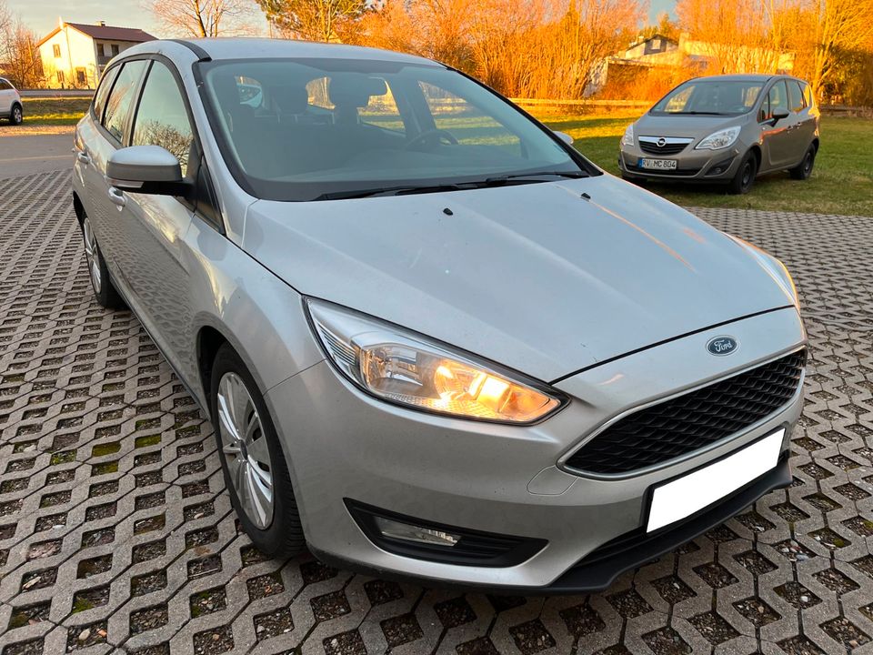 Focus1.5TDCi 88KW Automatik DPF Erst 24Tkm PDC in Memmingen