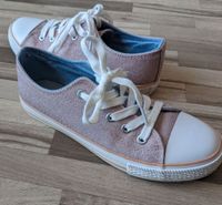 rosa Sneakers Schuhe Chucks mit Glitzereffekt Größe 36 Berlin - Köpenick Vorschau