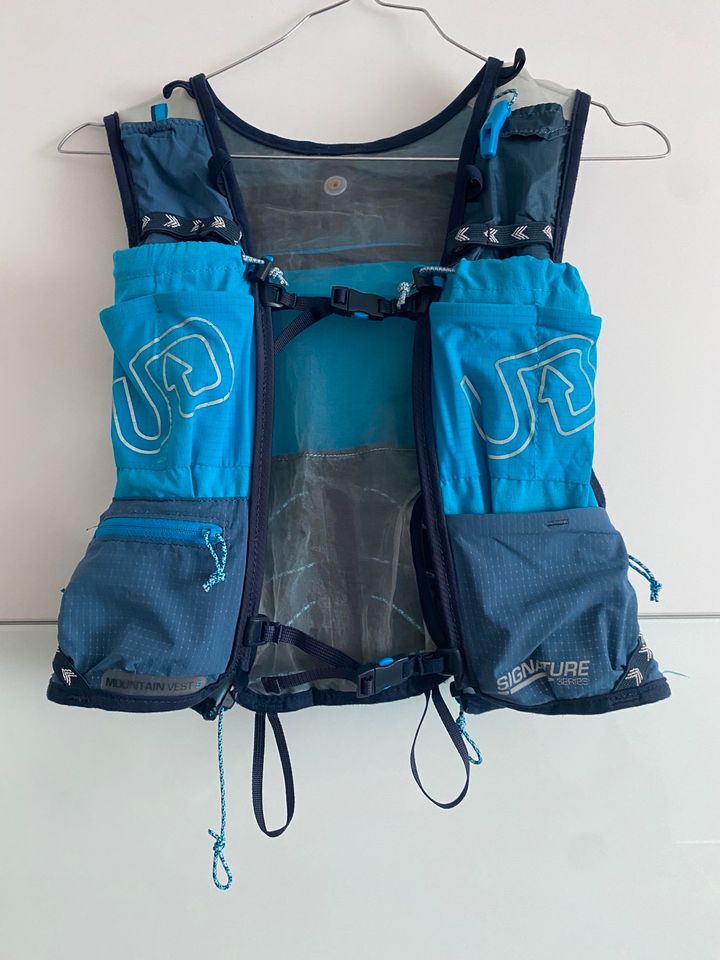 Ultimate Direction Mountain Vest 4.0 Größe S in Buseck