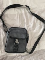 Guess Bauchtasche ( Original ) Nordrhein-Westfalen - Solingen Vorschau