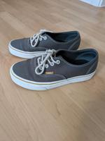 Vans Sneaker dunkelgrau 36,5 guter Zustand grau Sachsen-Anhalt - Halle Vorschau