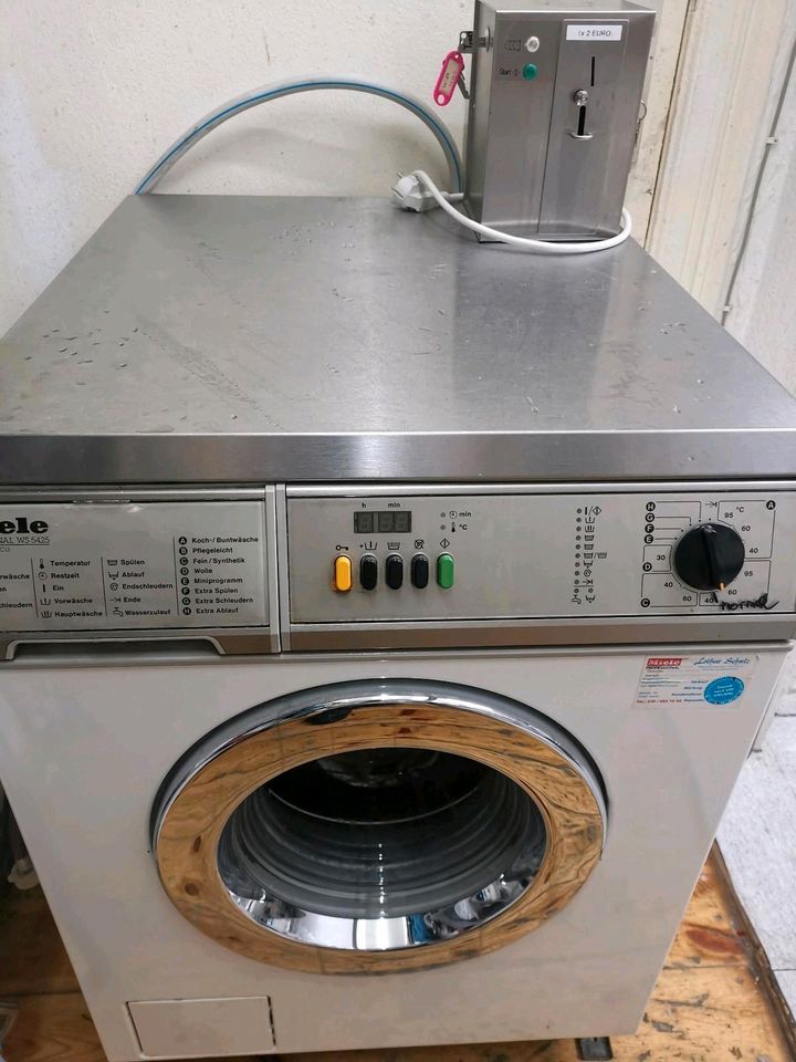 Miele Professional WS5425 mit Münzgerät und Garantie in Berlin