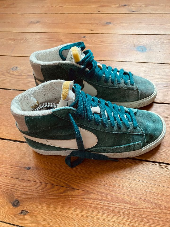 NIKE Blazer Mid Premium Vintage (39) in Kiel