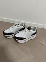 Guess Schuhe Damen Hessen - Steinbach Vorschau