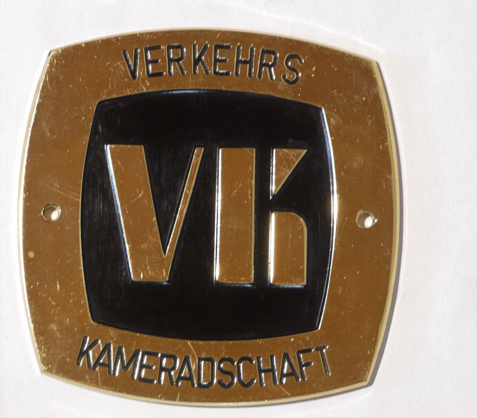 Verkehrskameradschaft Georg von Opel Plakette in Butzbach