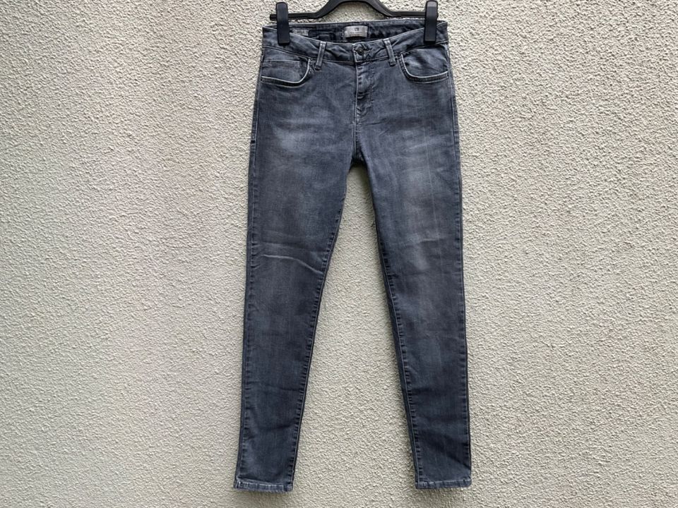 LTB Jeans Nicole grau Größe W31 L32 in Nürnberg (Mittelfr)